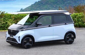 Nissan made a nifty solar panel system for its Sakura EV