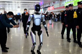 Chinese Robot Sets Guinness World Record With 66-Mile Walk