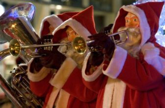 20 Years on, ‘The Christmas Invasion’ Is Still the Best ‘Doctor Who’ Christmas Special